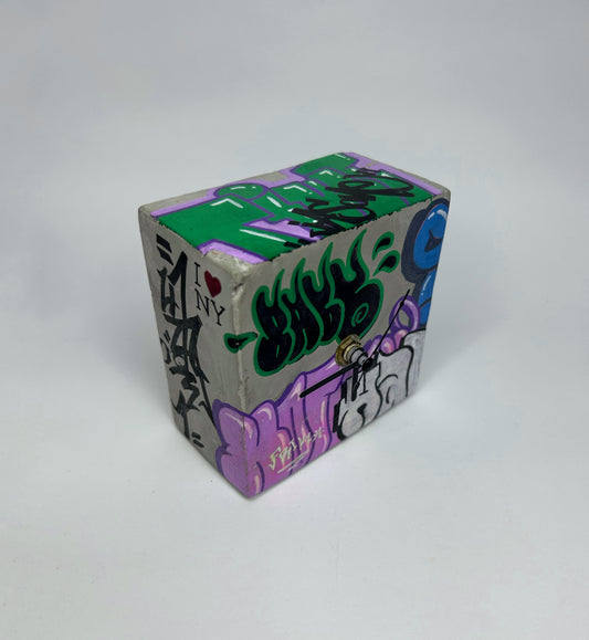 Graffiti Clock - 1/2
